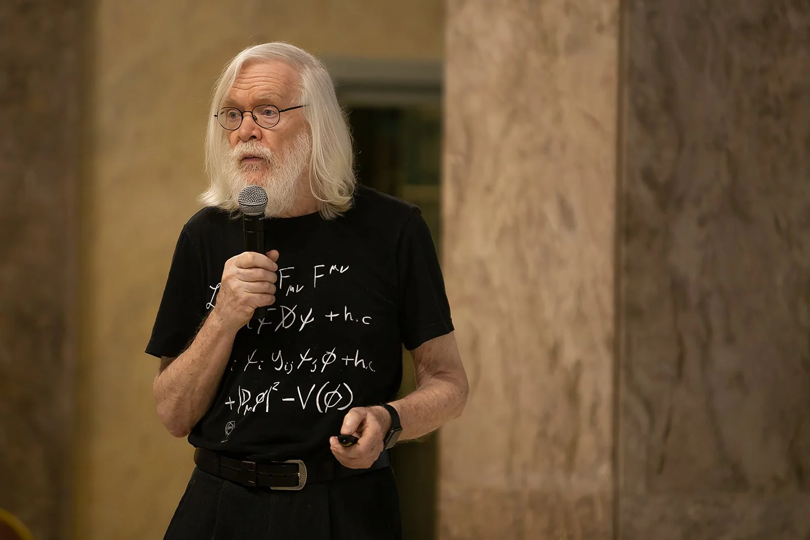 IPB Dž-Elis-40 net.jpg