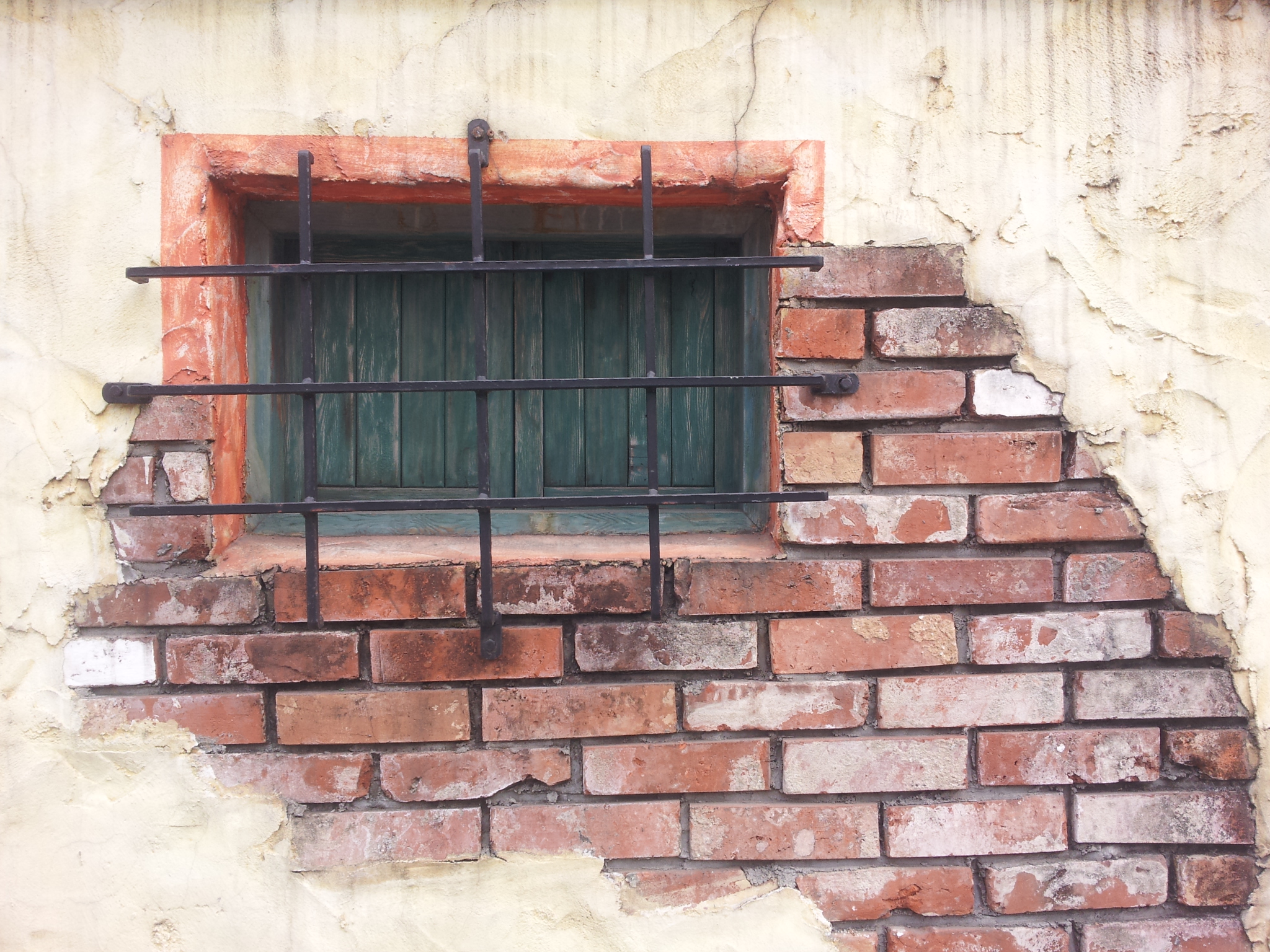 Wall, Hongdae, February 2014