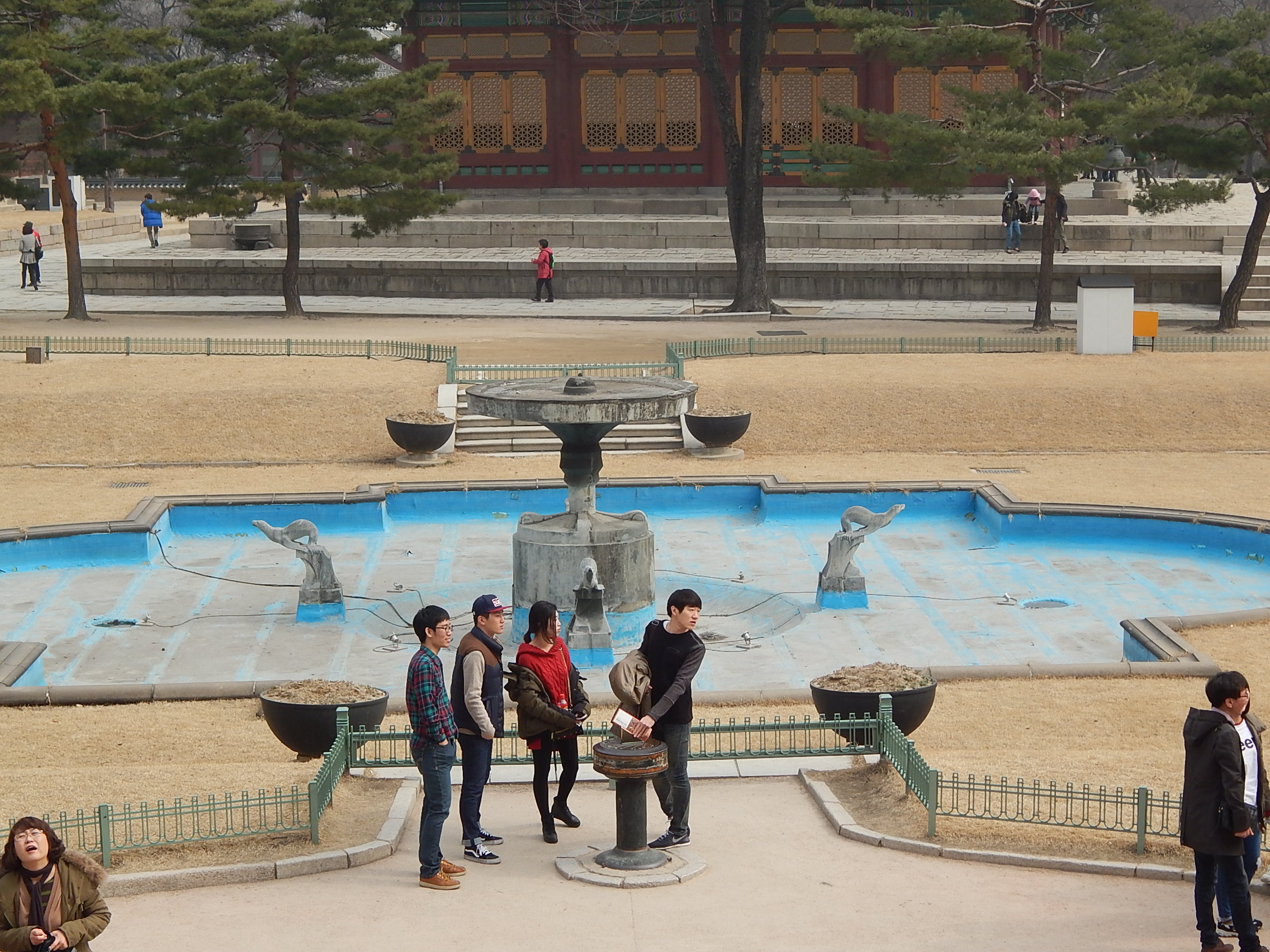 Deoksugung, March 2014