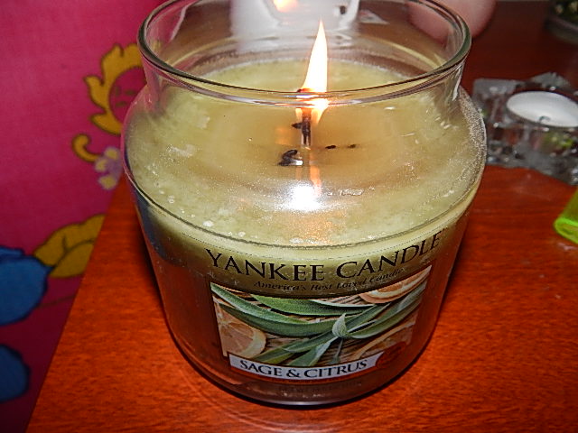 I bought this present for my self - amazing scent!