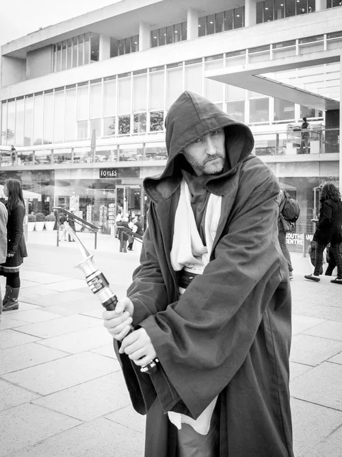 "This is not the Jedi you're looking for"Olympus OM-D E-M5 + Olympus M.Pro 12-40 f/2.8&nbsp;@ 34mm&nbsp;(68mm)ISO:&nbsp;800Aperture:&nbsp;f/2.8Shutter Speed:&nbsp;1/320