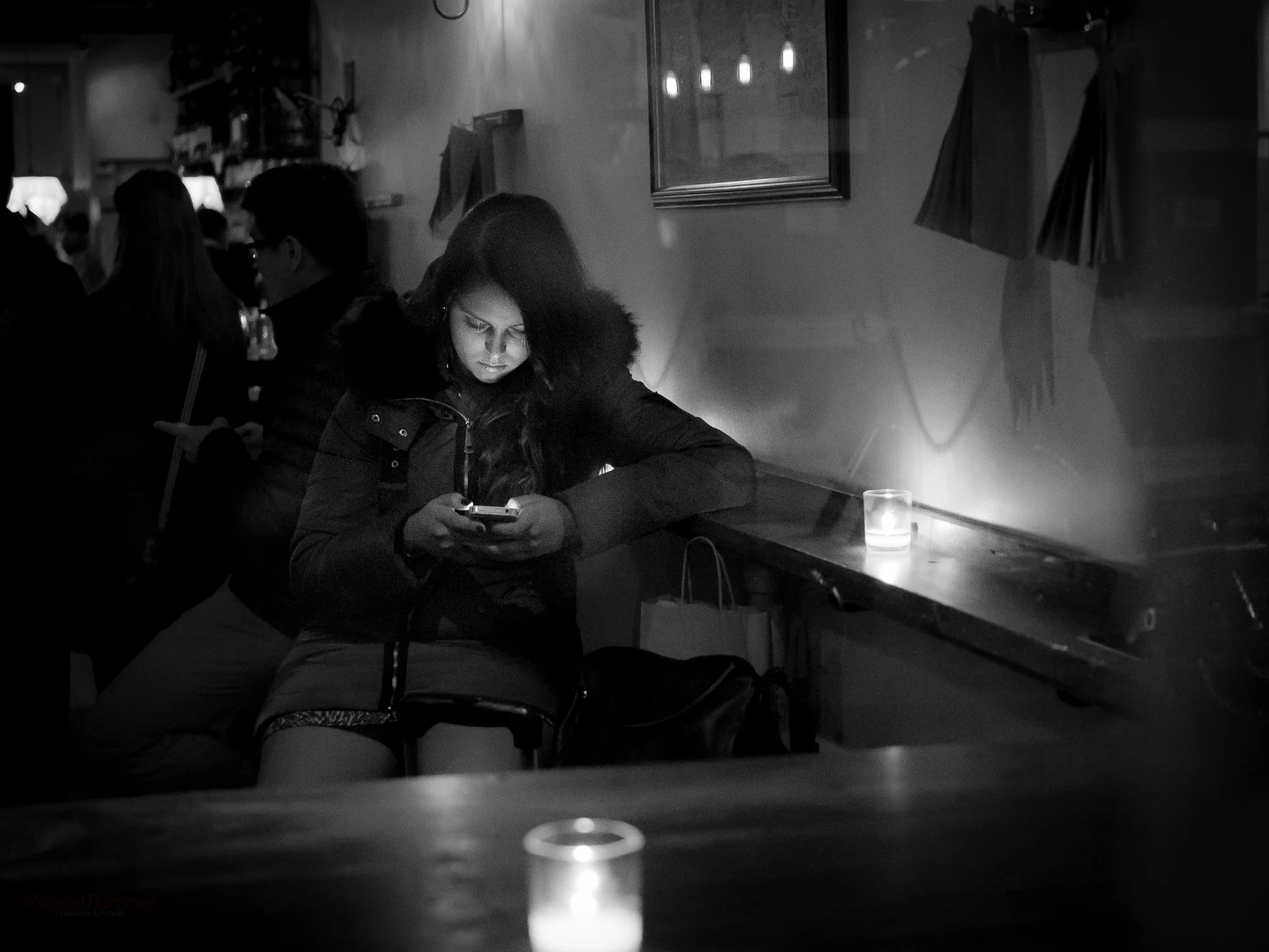 Olympus OM-D E-M1 &amp; Olympus M.Zuiko 25mm f/1.8 @ 25mm (50mm)ISO: 4000 | Aperture:f/1.8&nbsp;| Shutter Speed: 1/60