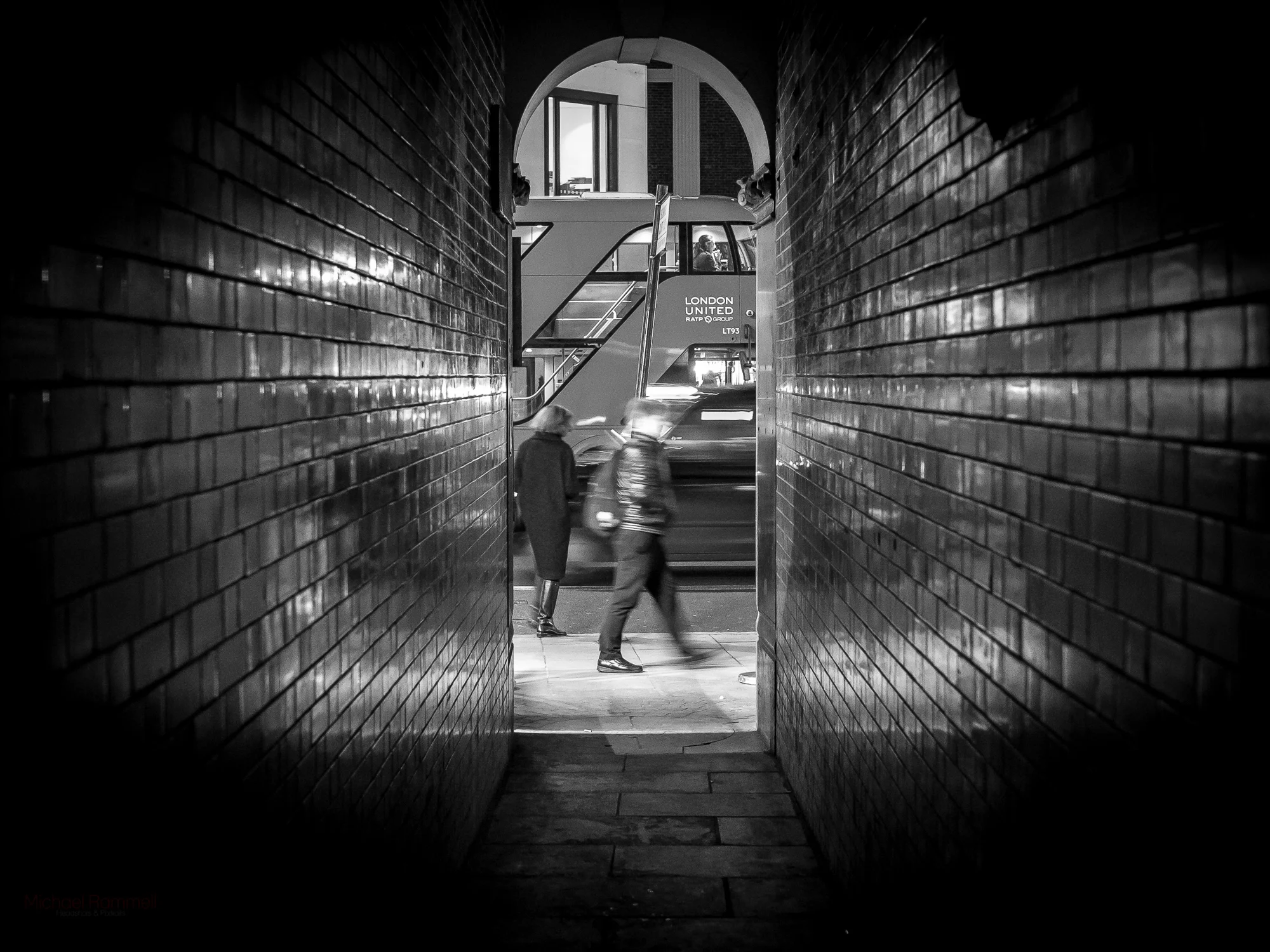 Olympus OM-D E-M1 &amp; Olympus M.Zuiko 25mm f/1.8 @ 25mm (50mm)ISO: 4000 | Aperture:f/2.2 | Shutter Speed: 1/15