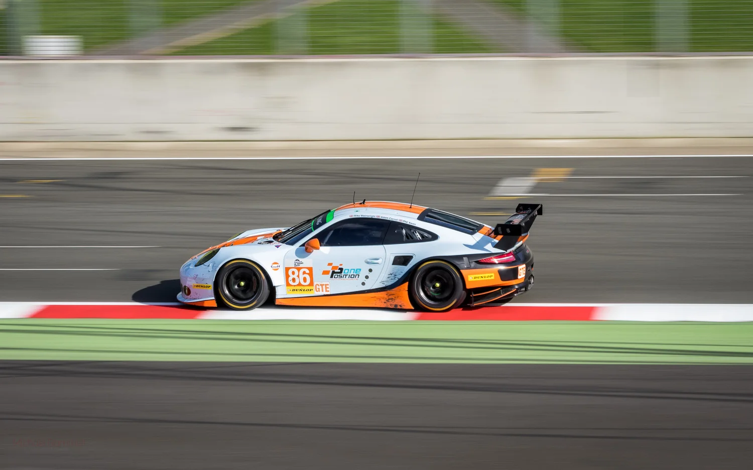 1/125th - f/10 - ISO100