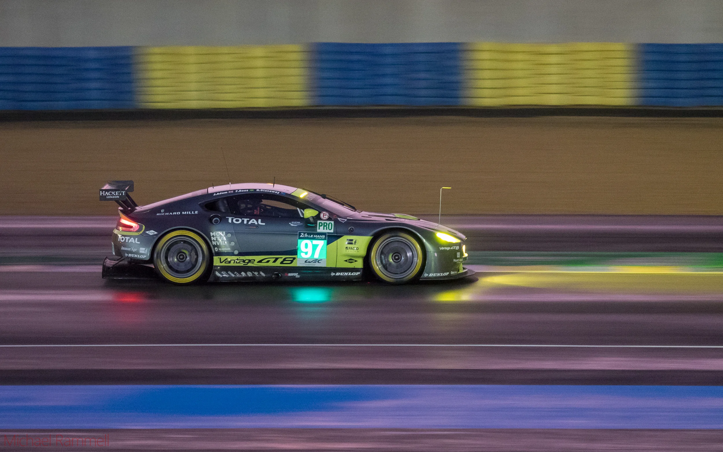 Camera &amp; Lens:&nbsp;Olympus OM-D E-M1 &amp; M.ZUIKO 40-150mm f/2.8 PROSettings:&nbsp;&nbsp;ISO:&nbsp;2000&nbsp;|&nbsp;Shutter: 1/80th | Aperture: f/2.8&nbsp;