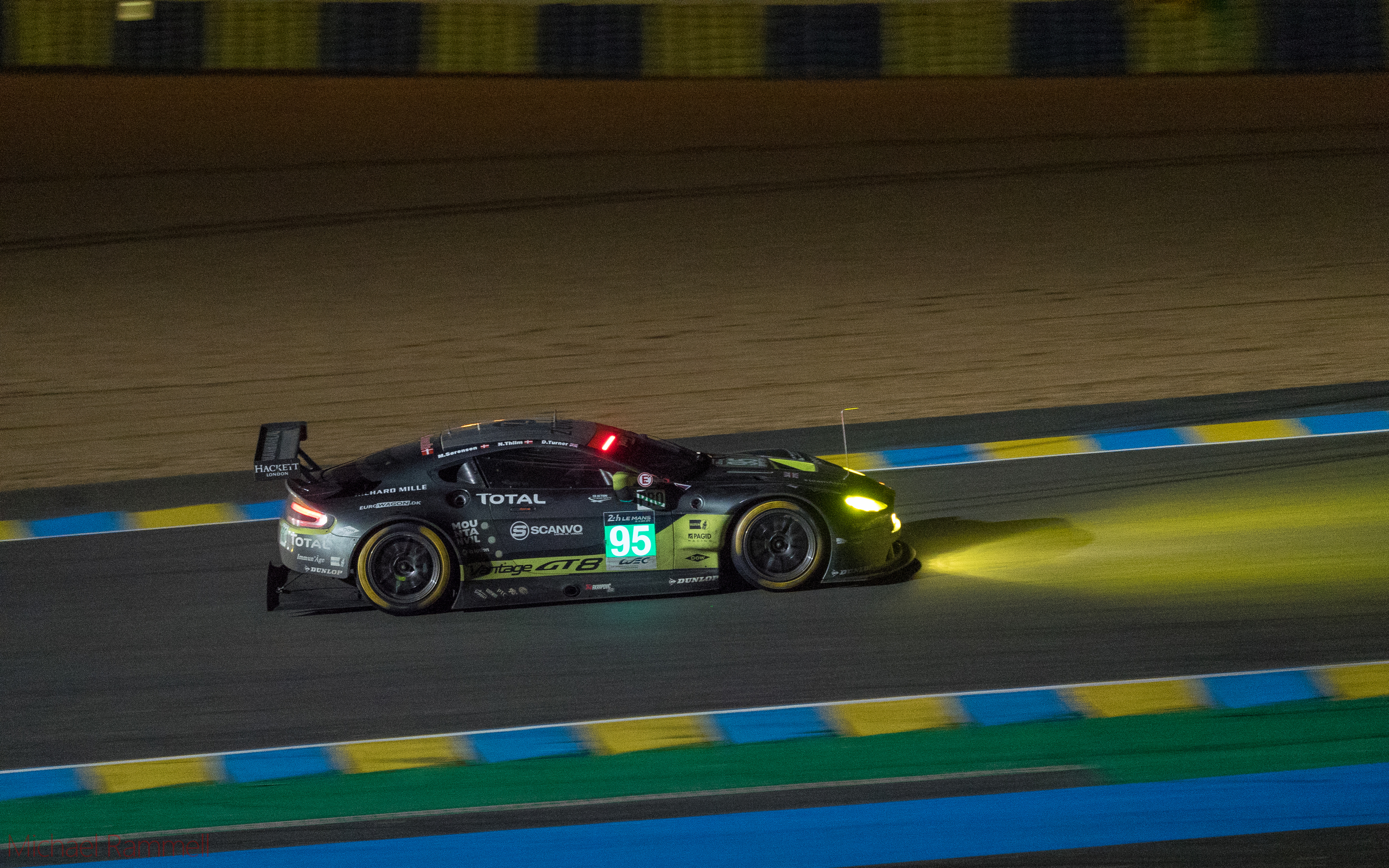 Camera &amp; Lens:&nbsp;Olympus OM-D E-M1 &amp; M.ZUIKO 40-150mm f/2.8 PROSettings:&nbsp;ISO:&nbsp;1600&nbsp;|&nbsp;Shutter: 1/125th | Aperture: f/2.8