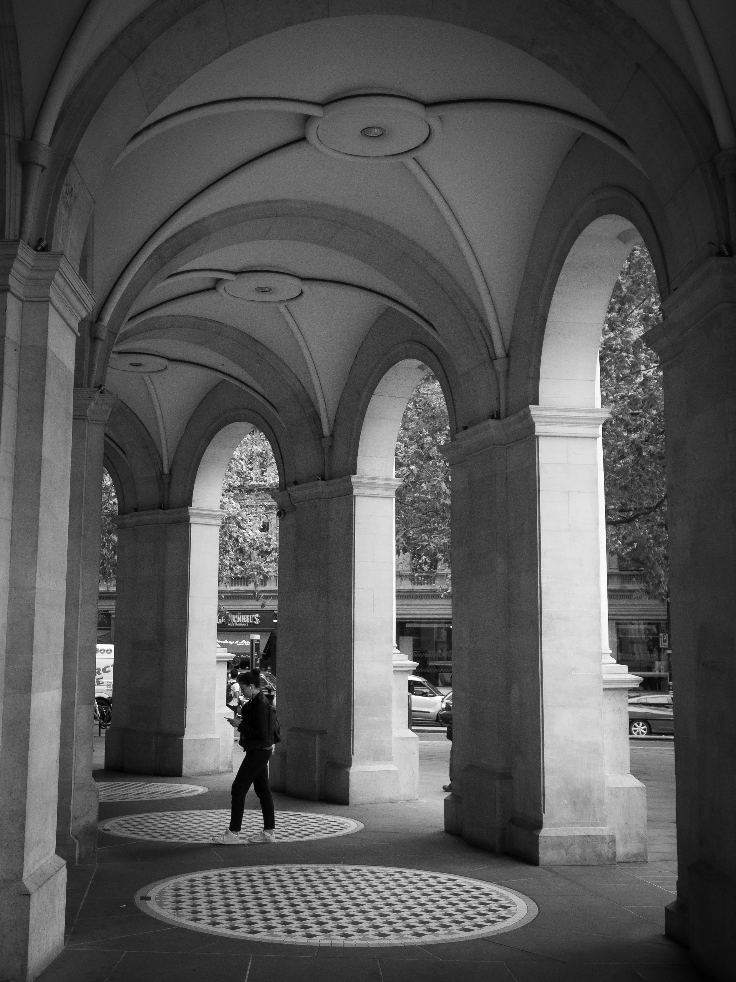 Camera:&nbsp;Olympus OM-D E-M1.&nbsp;Lens:&nbsp;17mm f/1.8&nbsp; @&nbsp;Aperture: f/1.8 ISO: 800 Shutter Speed: 1/640th