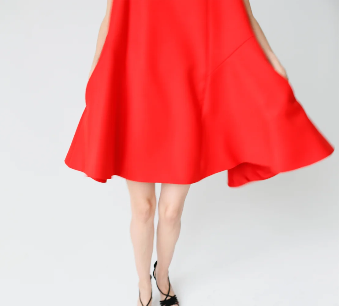 01Y0092_1__Red Dress_Mov#13__1k_WEB.jpg
