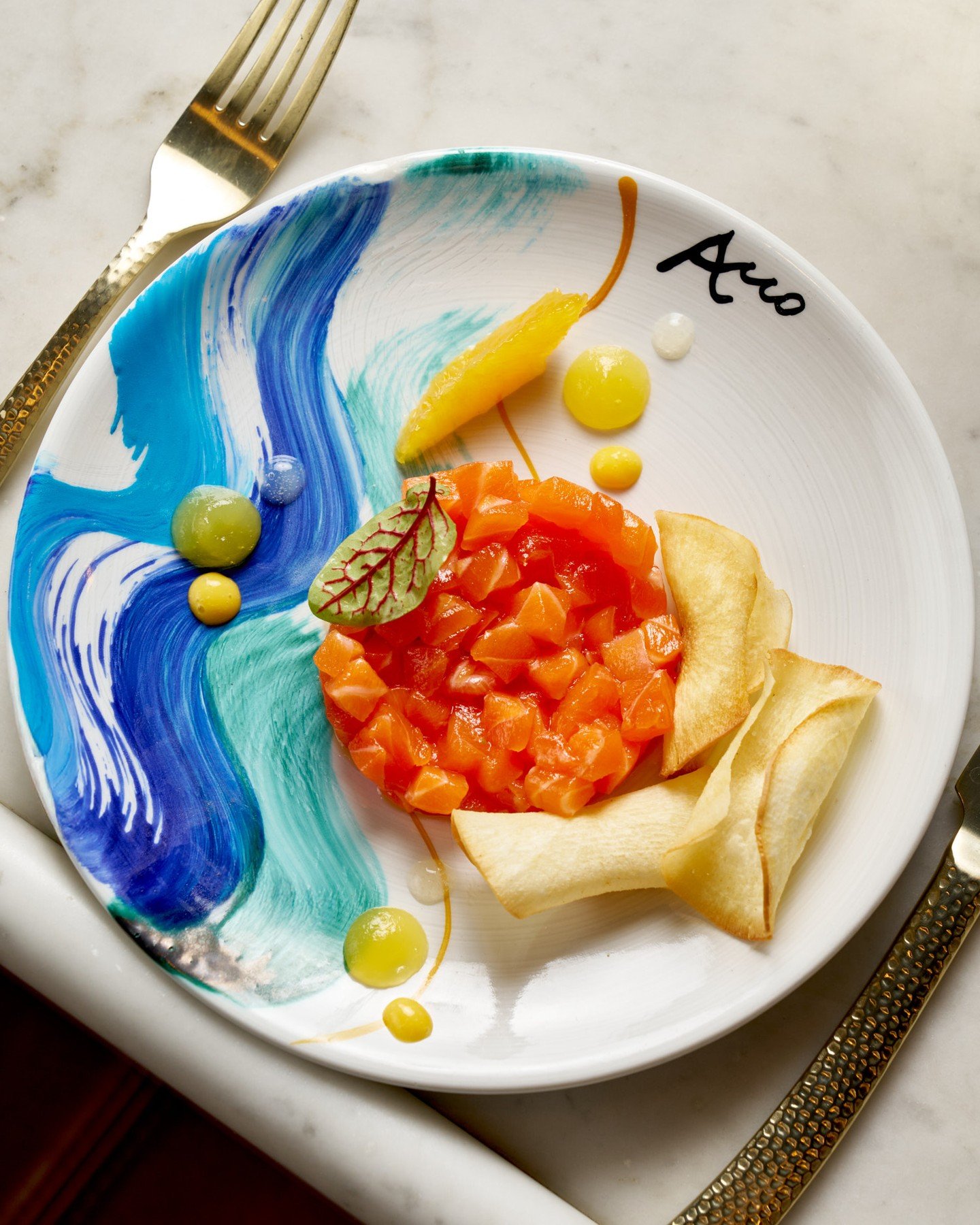 Ocean waves meet salmon tartare 🌊
 .

.

.

.

.

.

.

.

 #luxuryfood #atmosphere #hospitality #horeca #dish #foodart #NYCeats #newyorkfood #newyorkfoodie #beautifulfood #foodstylingandphotography #gorgeousfood #foodphotography #culinarycreations 