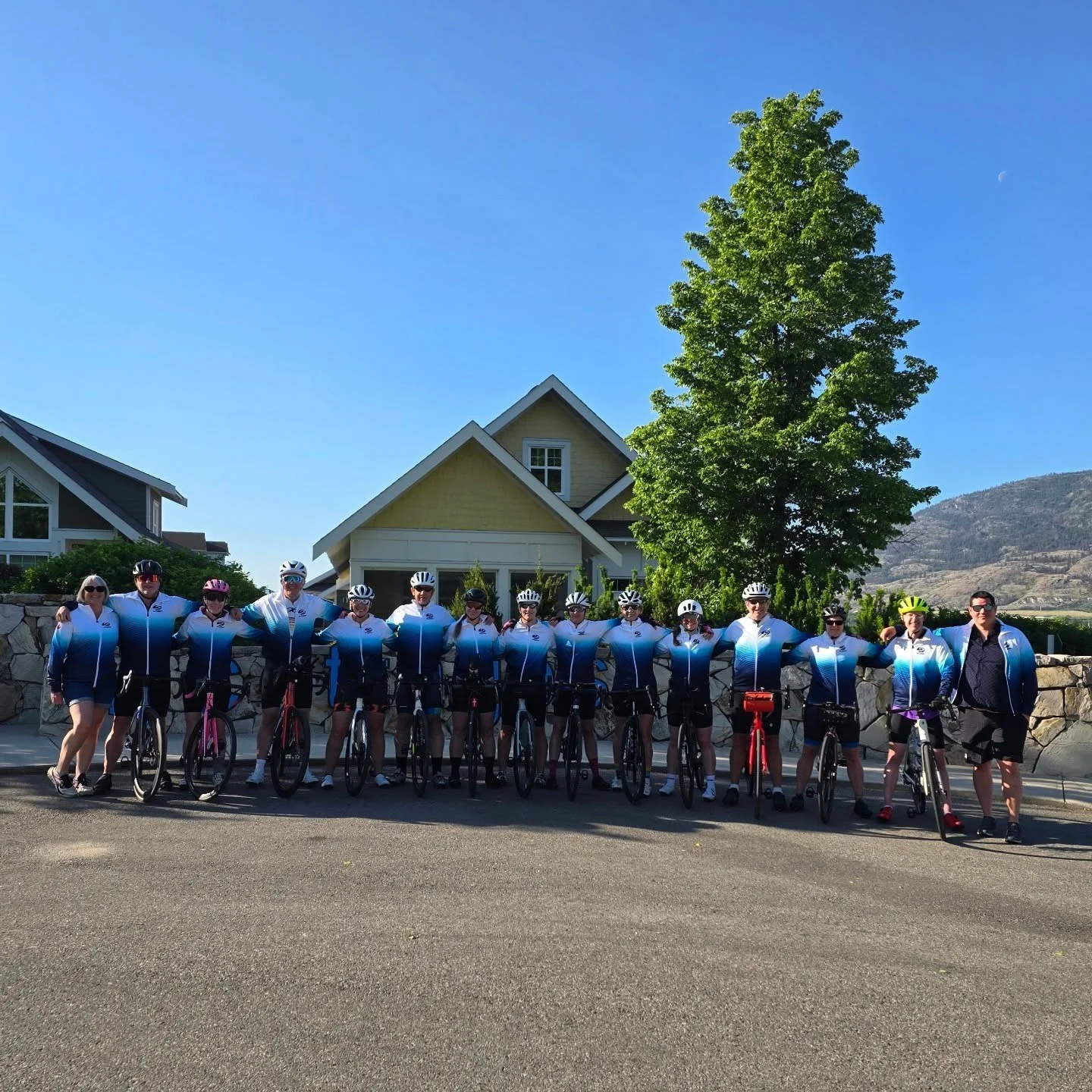 Bee 3 Tri Camp Day 3. McLean Creek ride, run off the bike and bike maintenance workshop. Another stunning day in the sunshine for the  Bee 3 crew.

#bee3tricamp #triathlontraining ##trainwithfriends