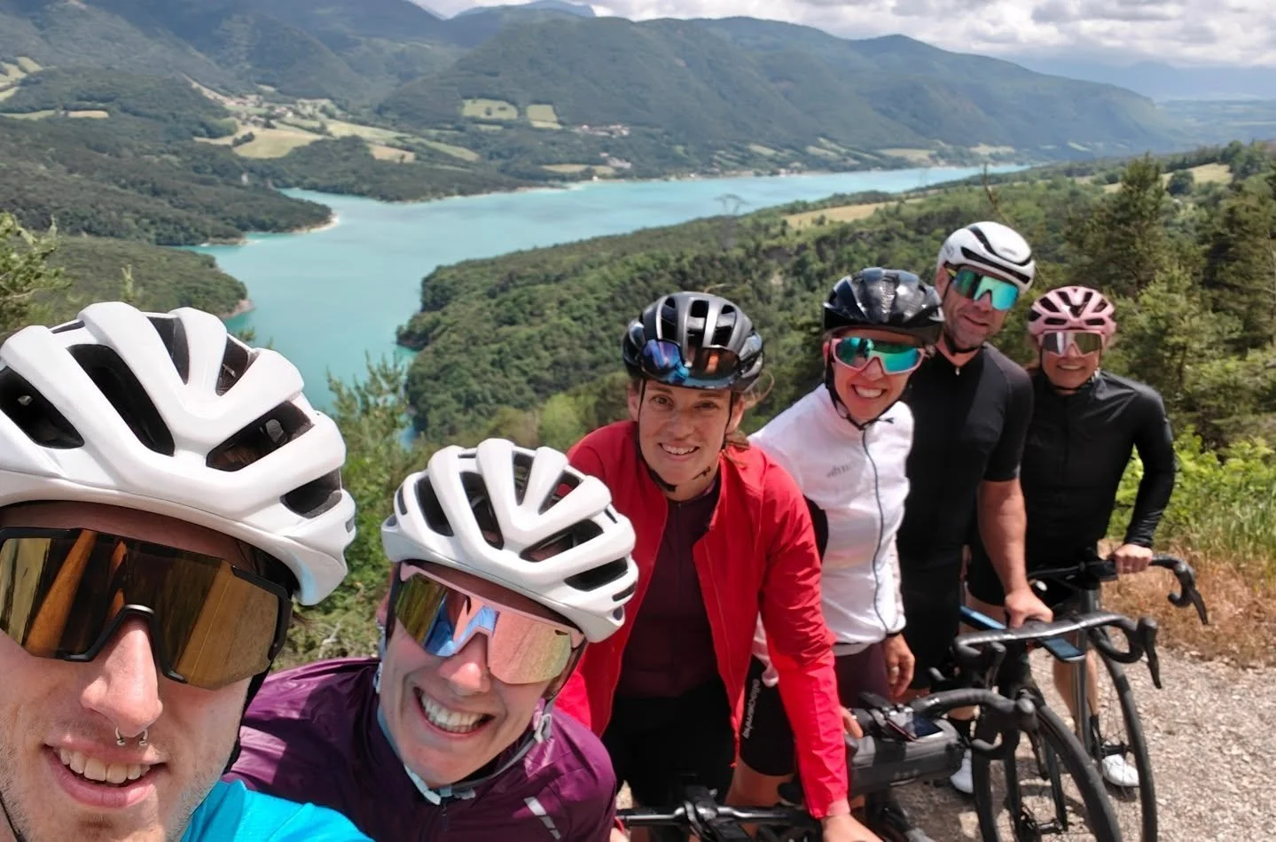 Last ride in France before heading home. It was chilly to start but totally worth it. Thanks for the good times France. All bike rides fueled by @precisionfandh, crepes and copious amounts of espresso ☕️ 😎

#cyclinglife #trainwithfriends #getoutside