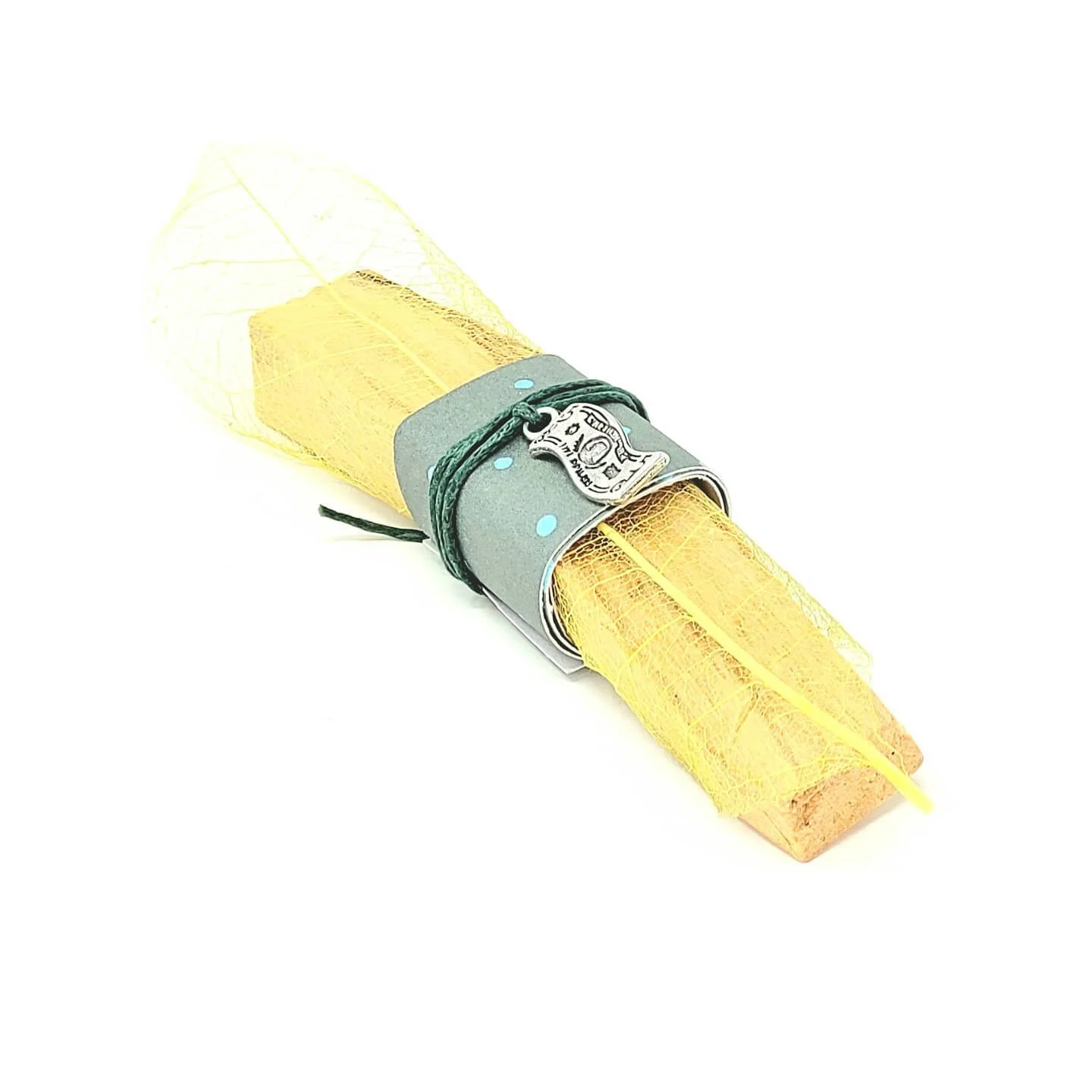 🔊NEW PRODUCT ALERT
Reiki infused PALO SANTO sticks. 😯
The translation is "Holy Wood/stick" and it's purpose is to attract positive energy. Sage is to cleanse negative or stagnant energy, and Palo Santo is to bring the good vibes back into