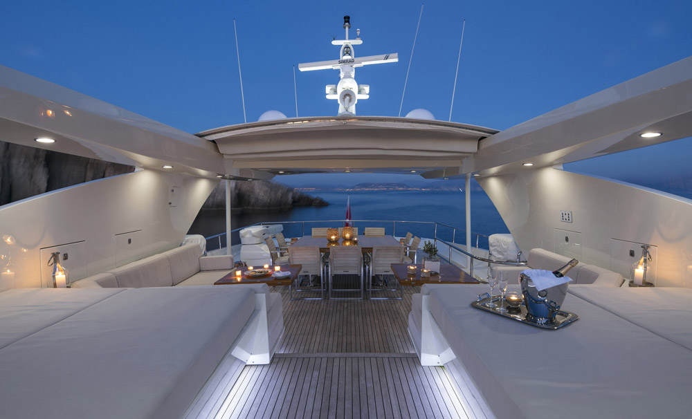 rini v night sundeck.jpg