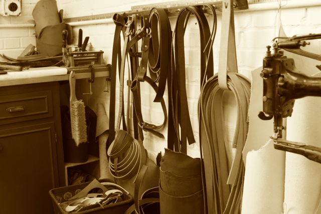 Workshop_Leather_Sepia.jpg