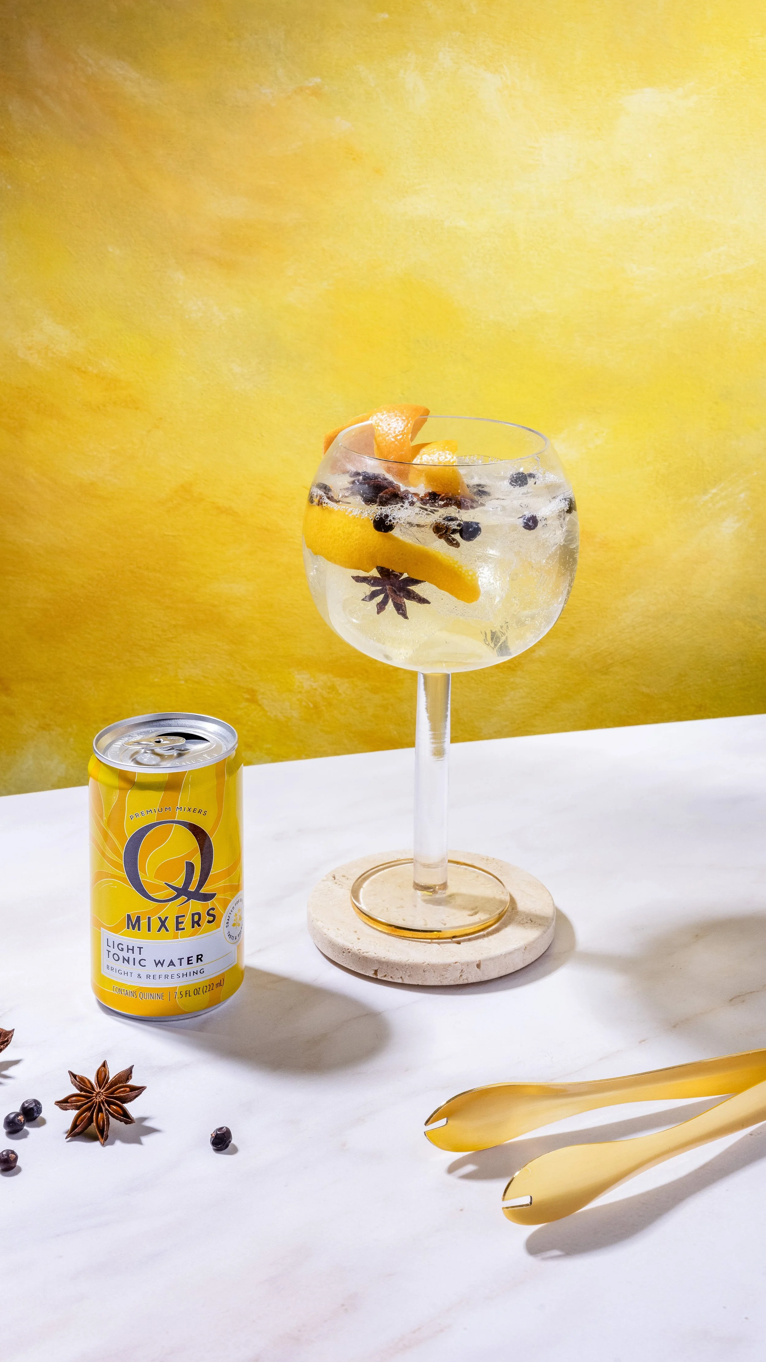 Q Mixers_LightTonic_SPANISH GIN AND TONIC_can_9x16.jpeg