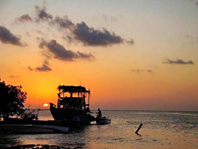 Belize Vacations - All Inclusive Caribbean Vacation Packages - SabreWing Travel - Sunset - Caye Caulker