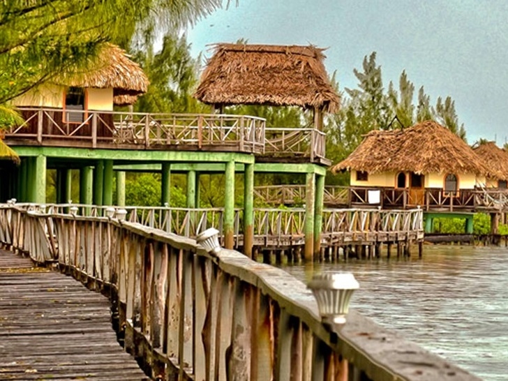 Thatch Caye - Belize Beach Resorts - All inclusive Vacation Packages - SabreWing Travel - Private Caribbean Island