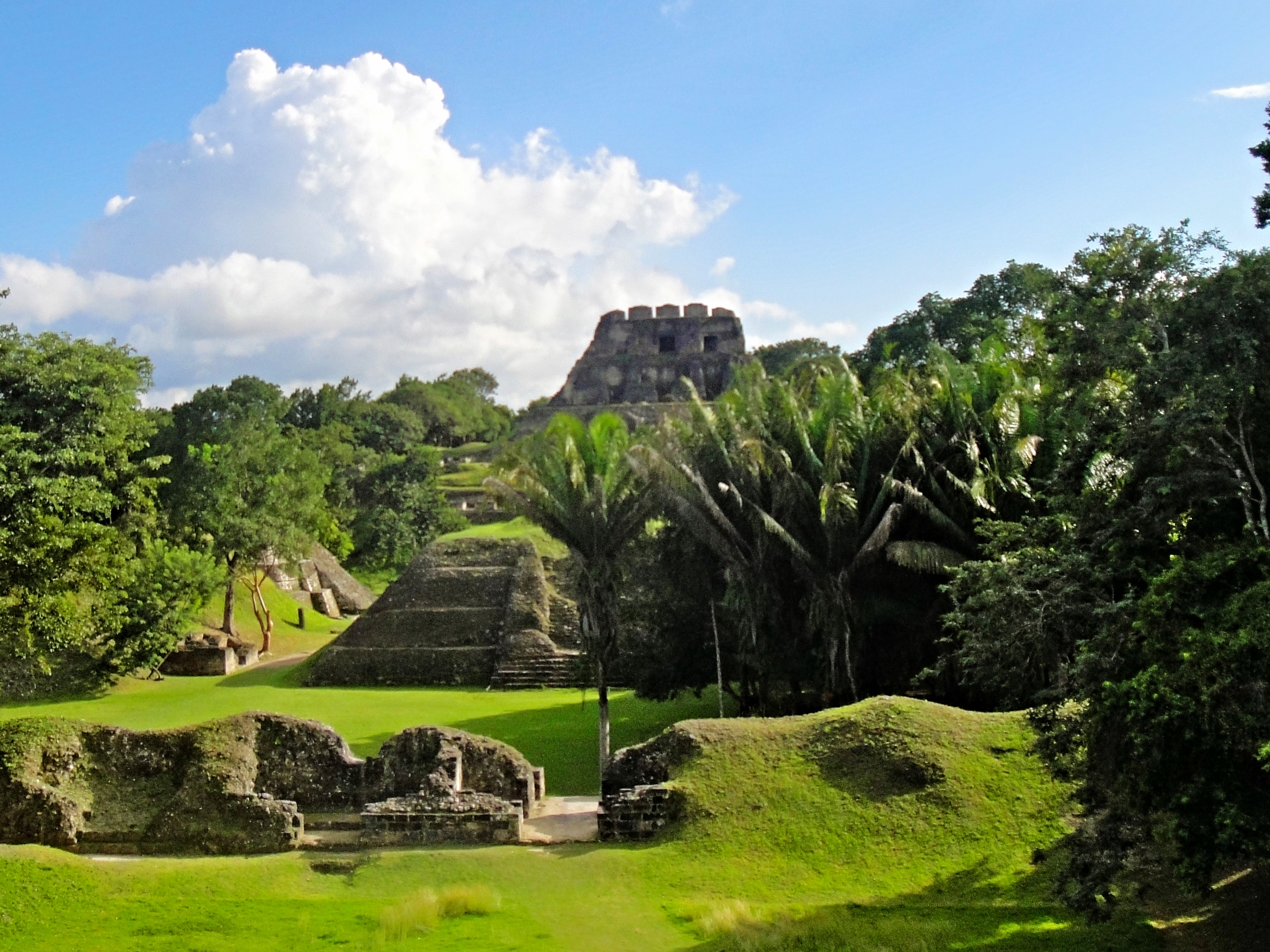 Xunantunich Maya Site - Belize Vacation Packages - Cayo District Adventures