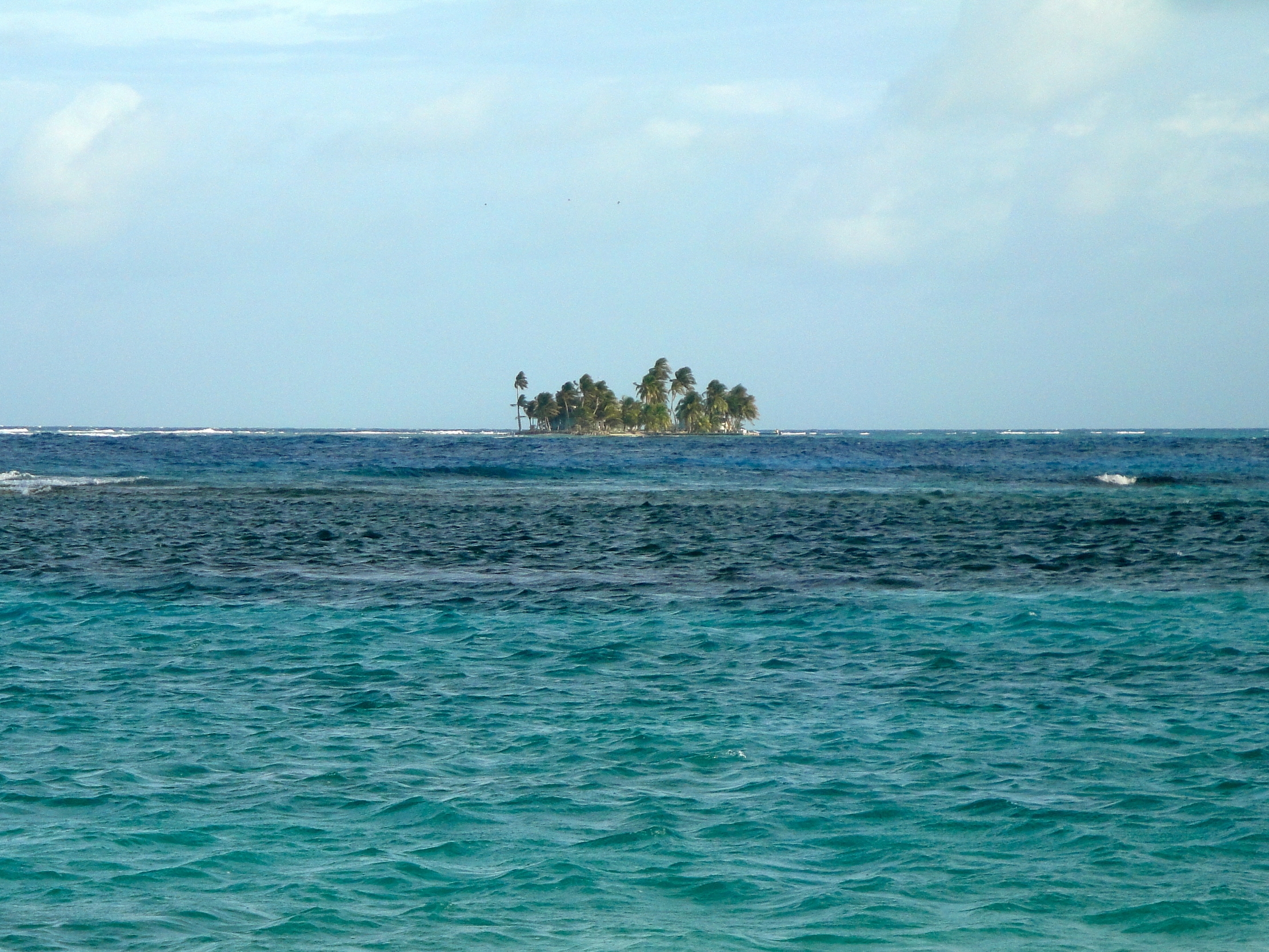 The Silk Cayes offer ample snorkeling and diving opportunities close to Placencia