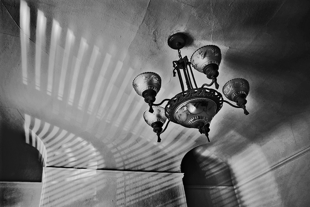 ceiling.jpg