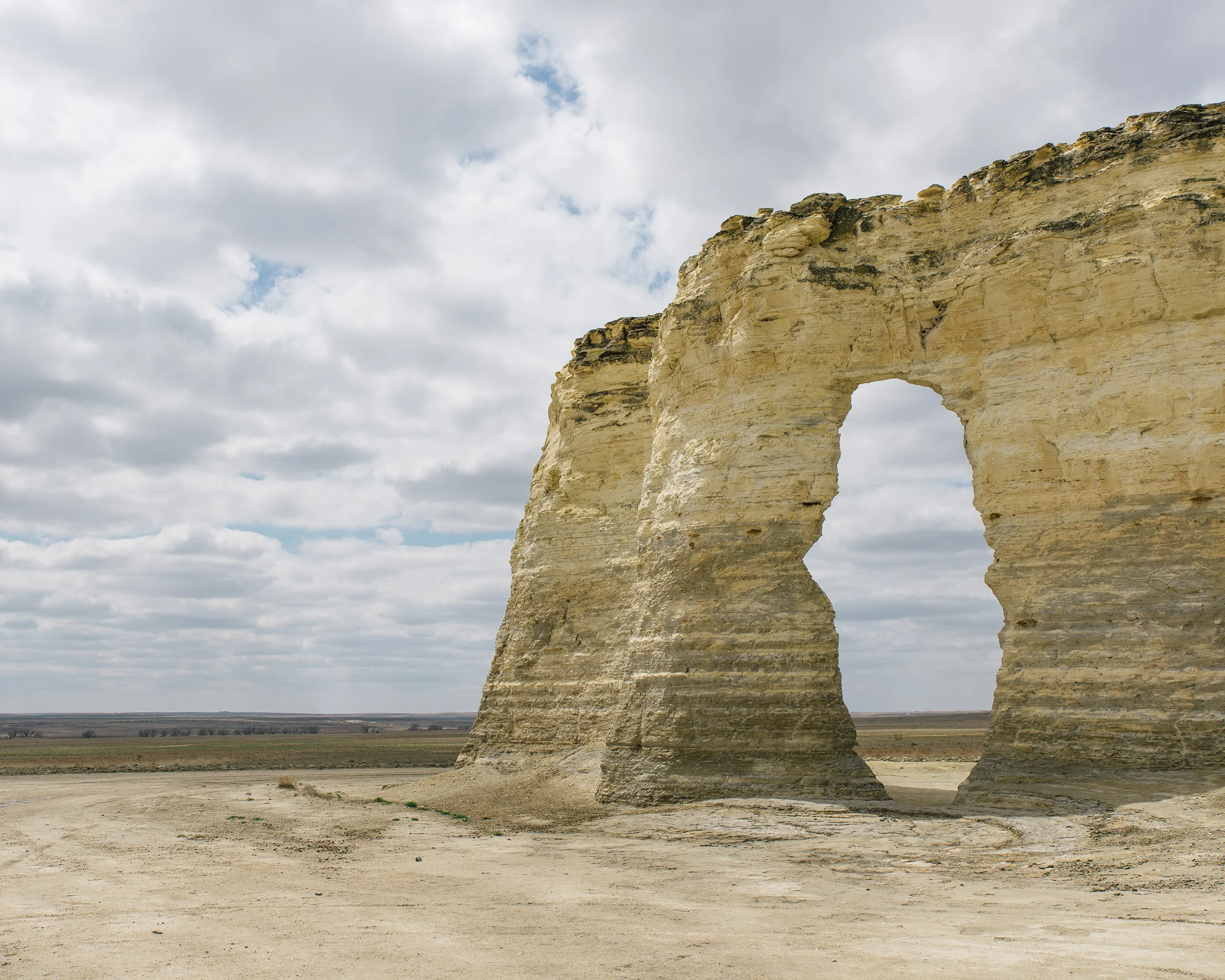 _JOE8821monumentrocksks.jpg