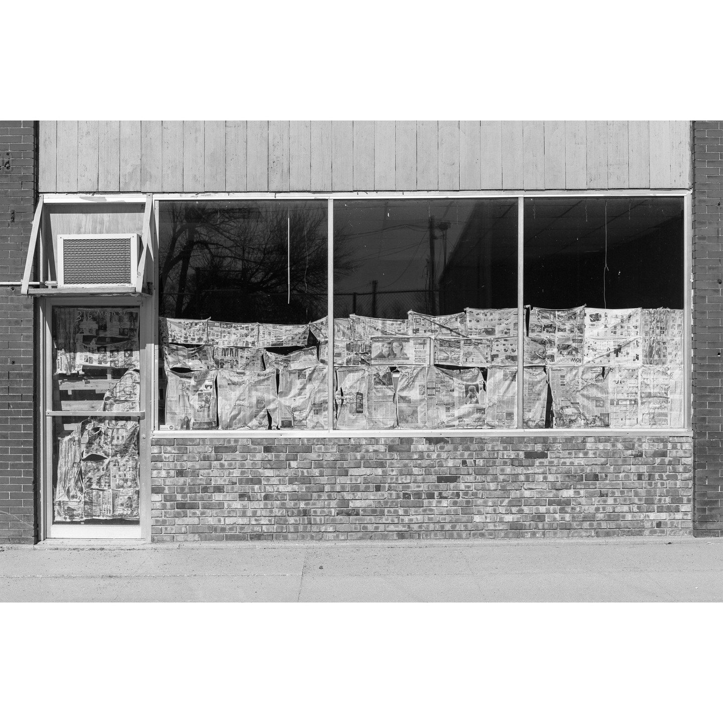 From the archives: Alexander, Iowa. 2017. #blackandwhitephotography #iowa #newspapered #smalltowns