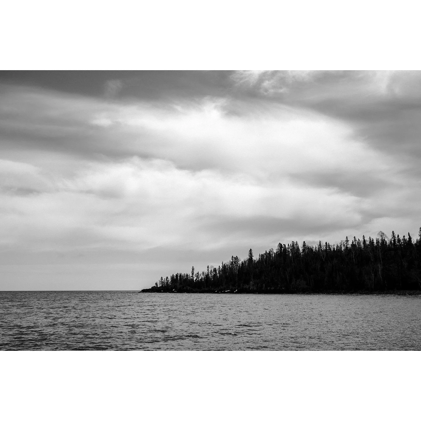 Lake Superior, Horseshoe Bay, Minnesota. 2025. #blackandwhitephotography #landscapephotography #minnesota #northshore #leftandright