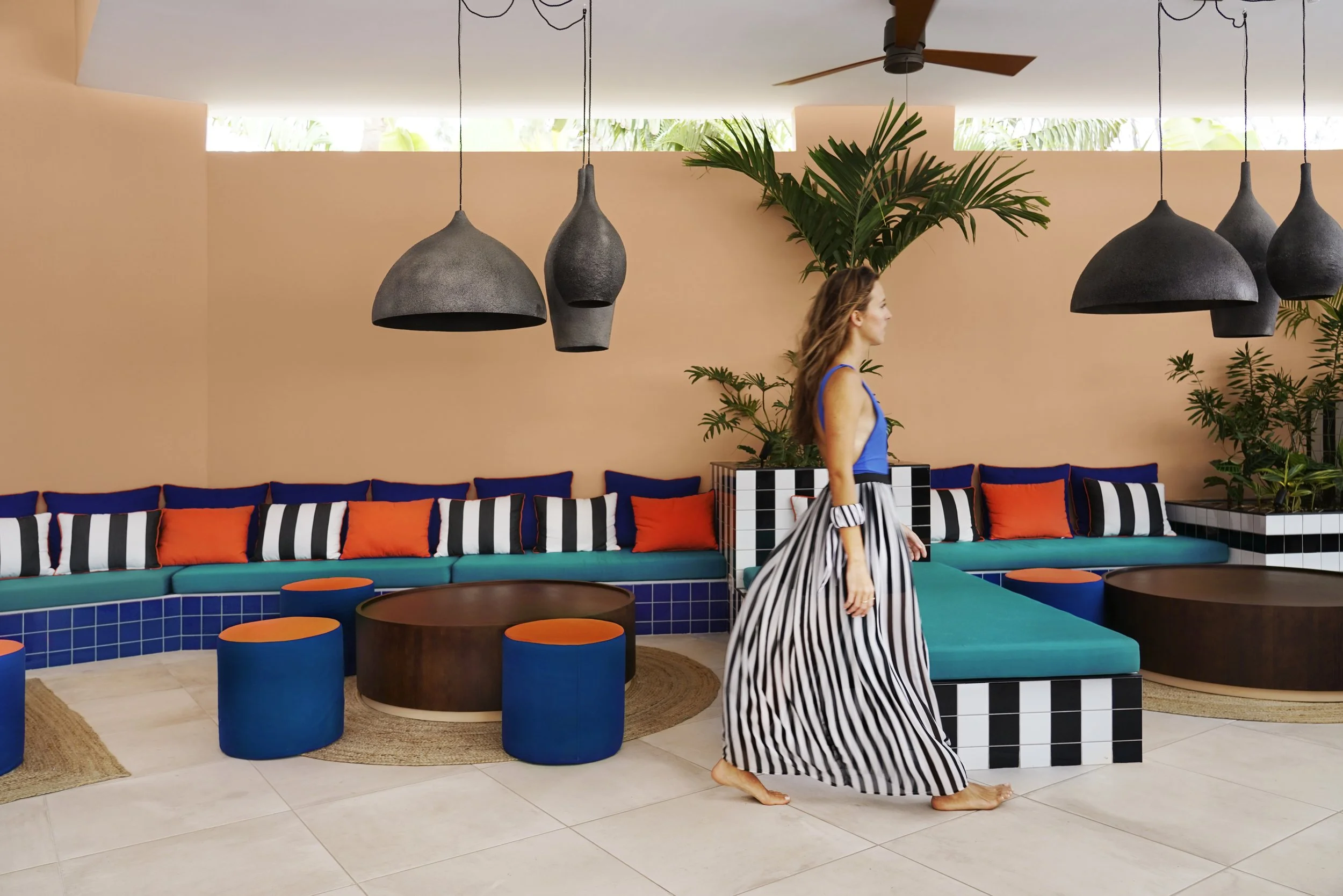 Pool_bar-2.jpg