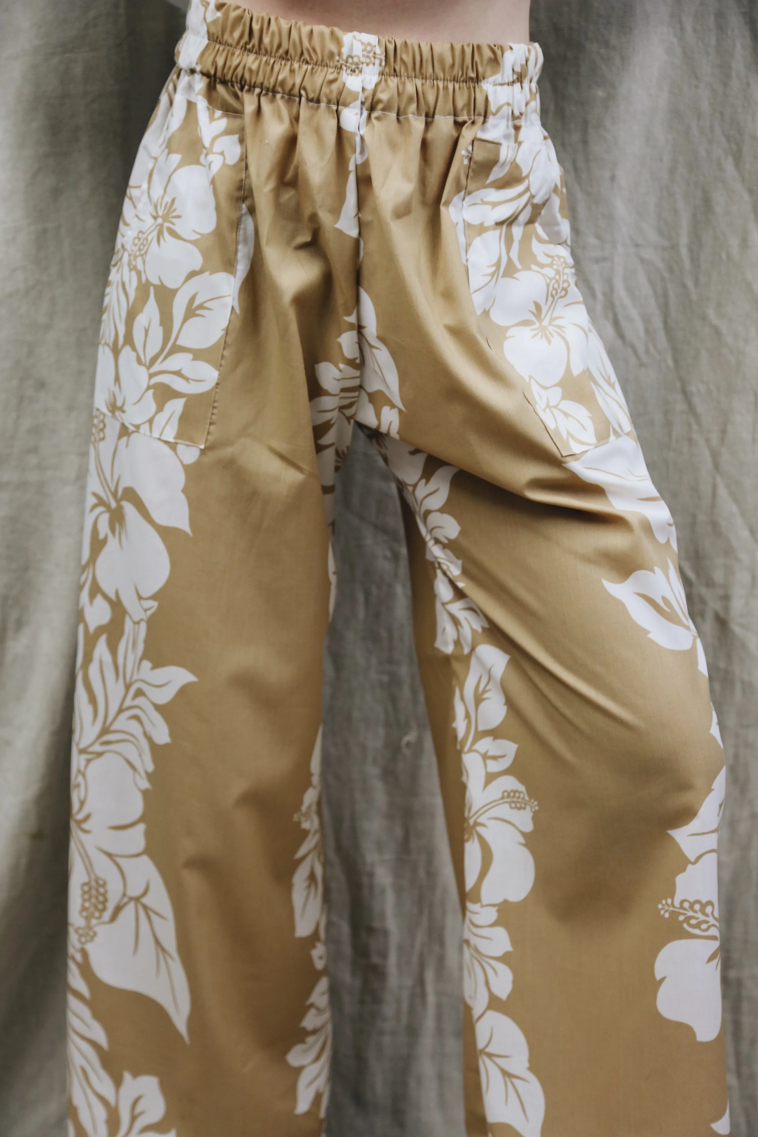 JOHNNY PANT - TAN ALOHA