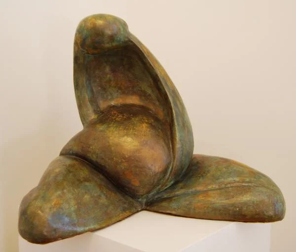 Deesse Original Ceramic 19" x 23" x 16" $2,900