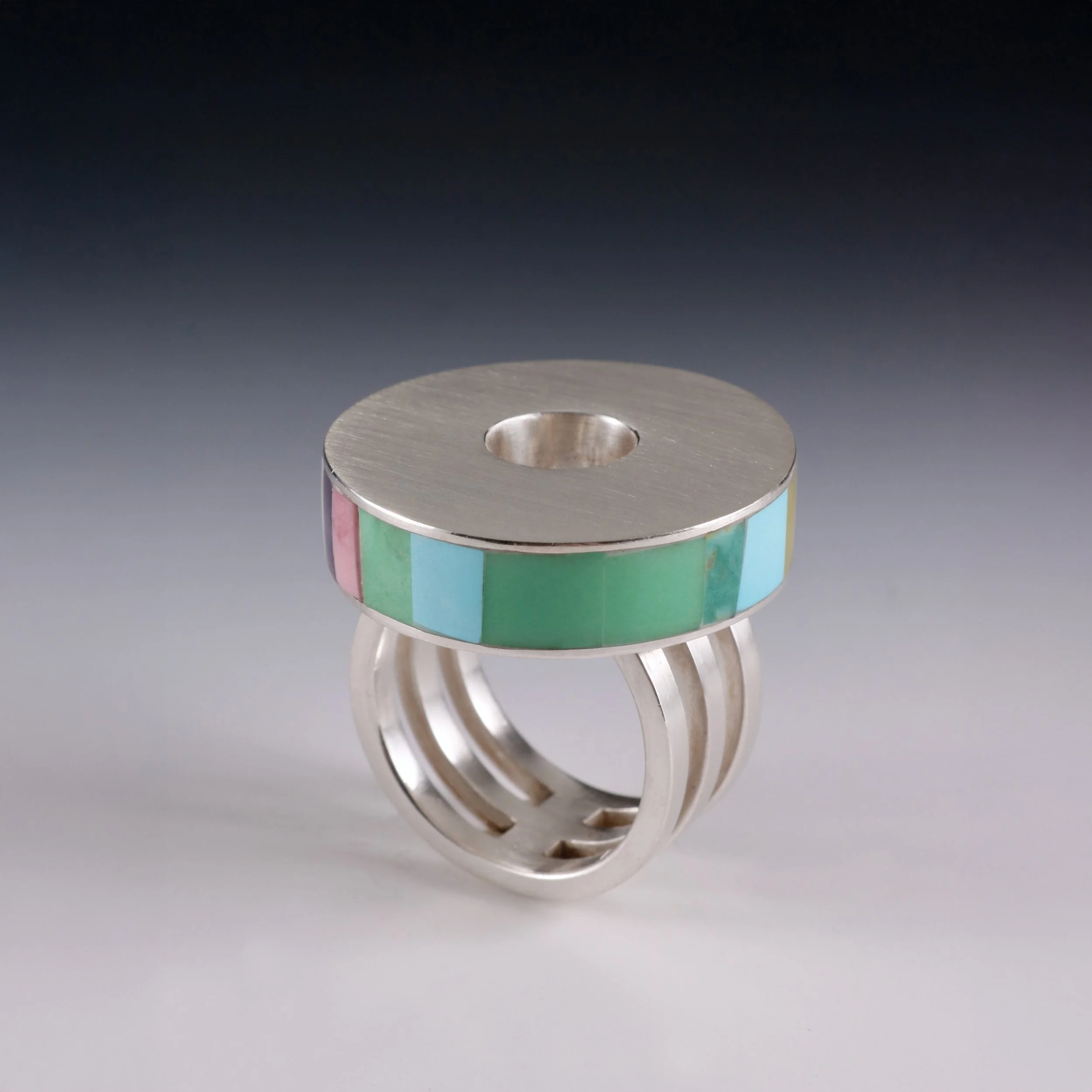 ejm-doughnut-ring-01.jpg