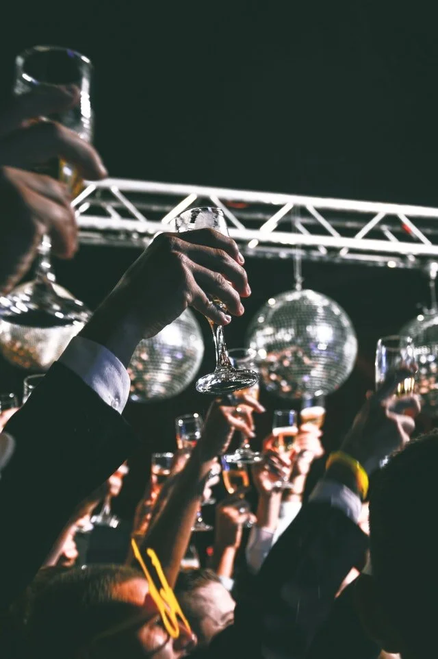 5 Tips for Finding the Right Wedding DJ - Our Guide