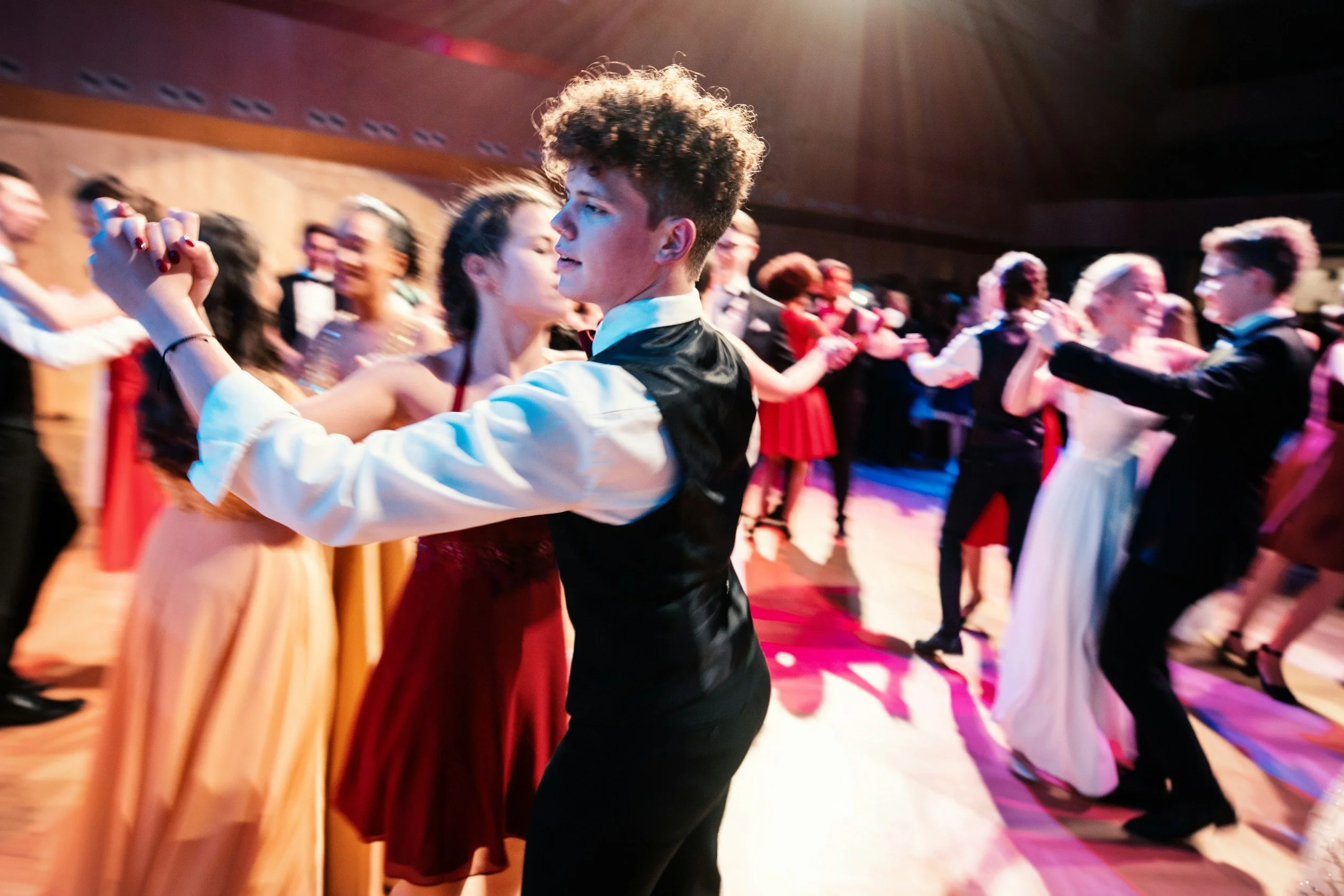 Top Tips from a Perth Wedding DJ: Making Your Big Day Unforgettable