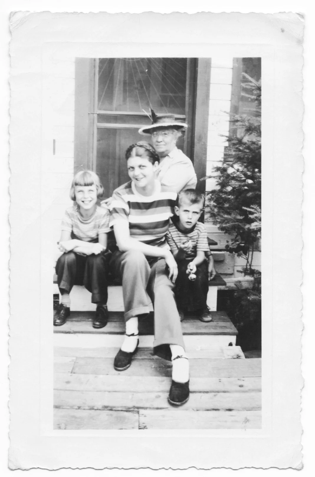 Up at the Lake with Mother and Cousin Marie and Mamée