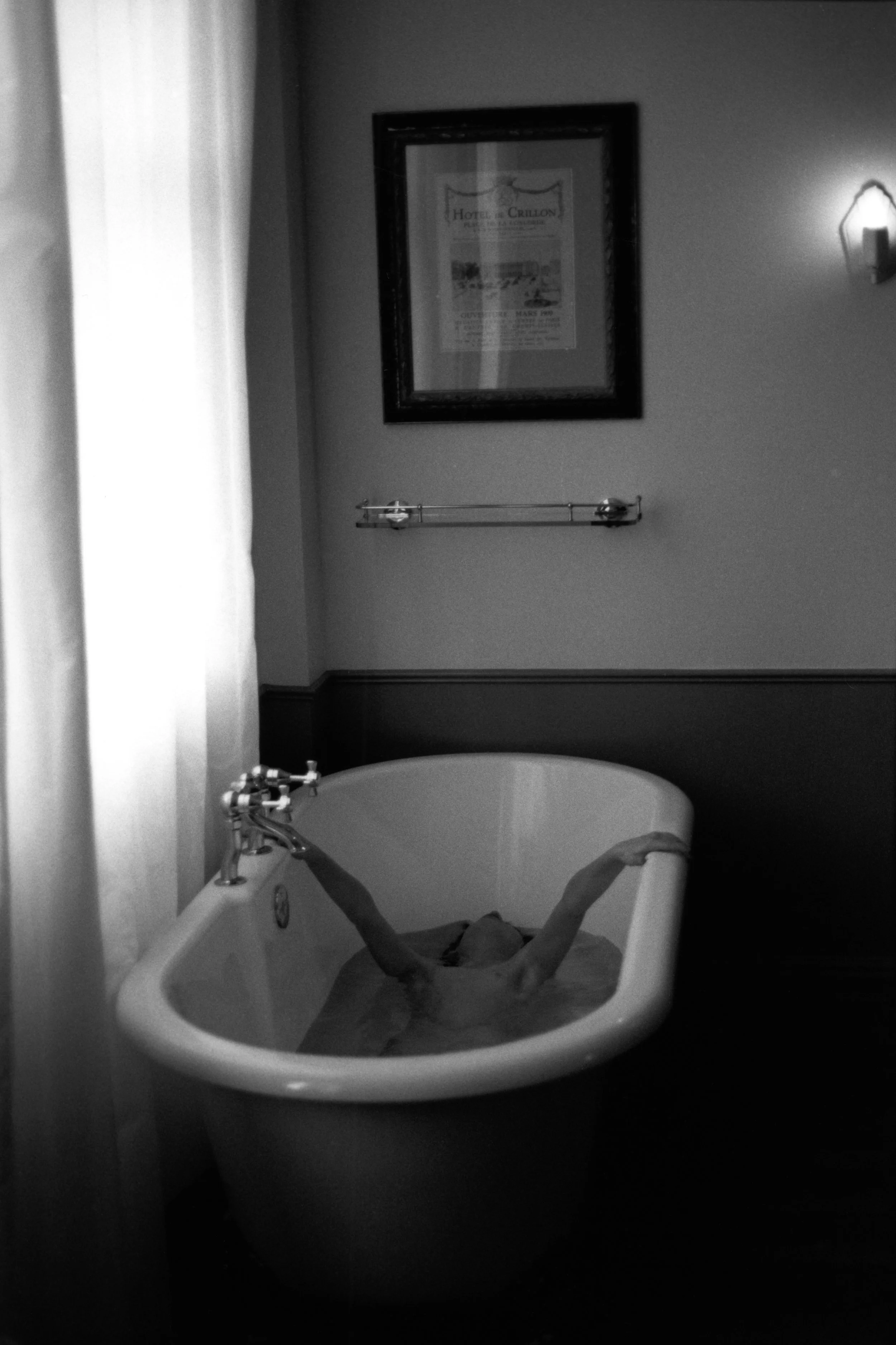 Lu bath b080 cropped and cleaened leveled.jpg