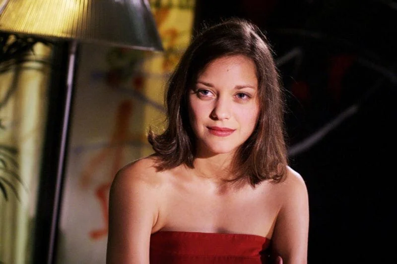 Sophie Kowalski (Love Me if You Dare, 2003)