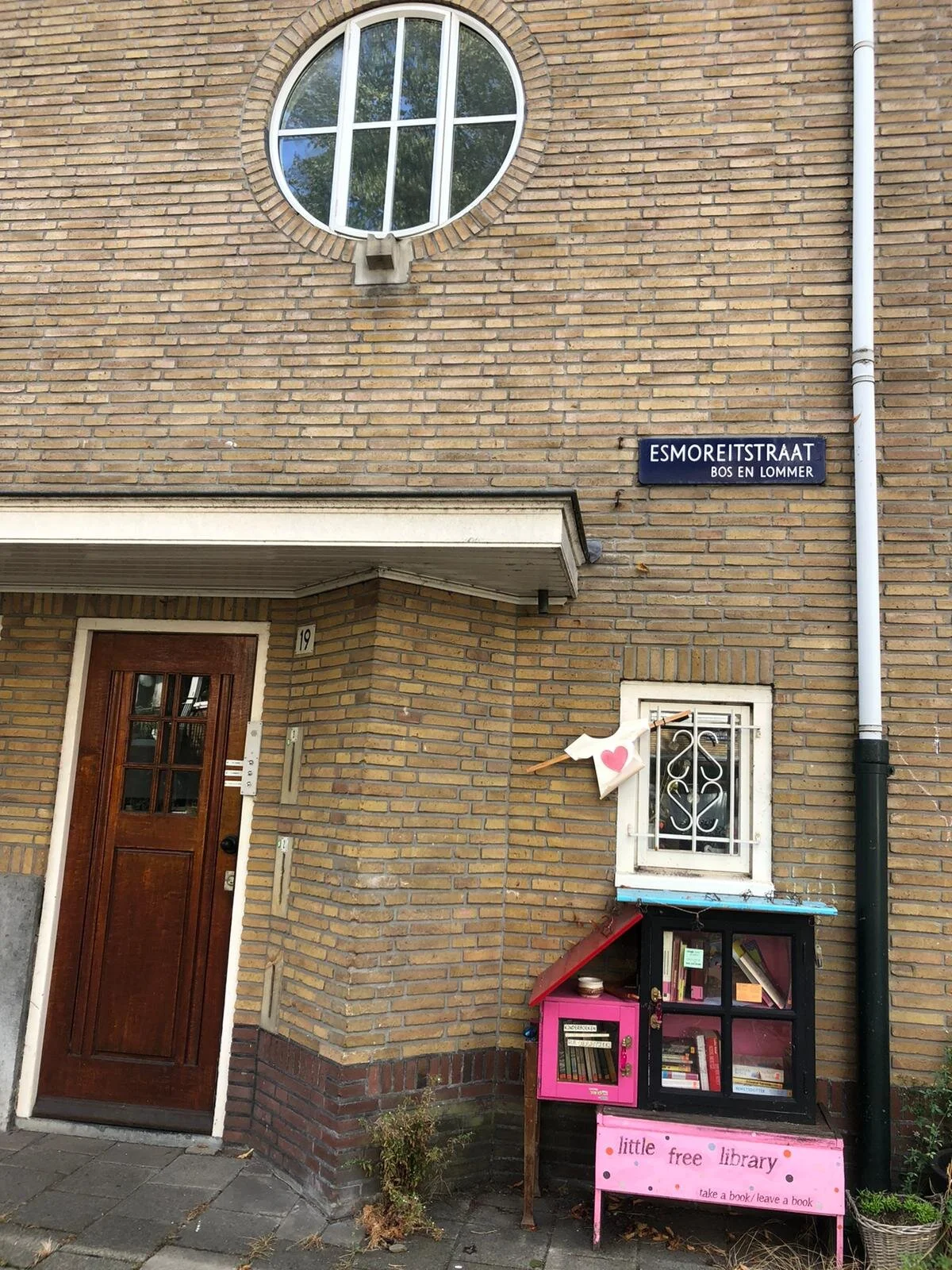 Esmoreitstraat 19 (seen by Joris)