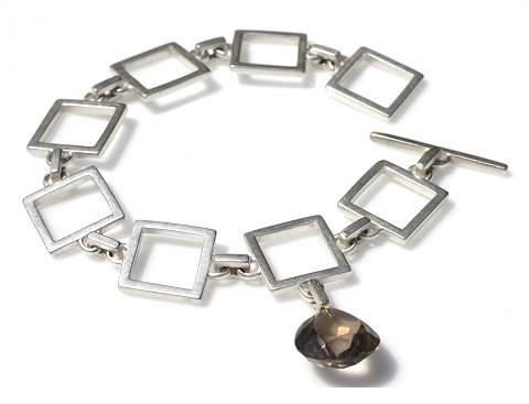 Square chain bracelet with smoky quartz