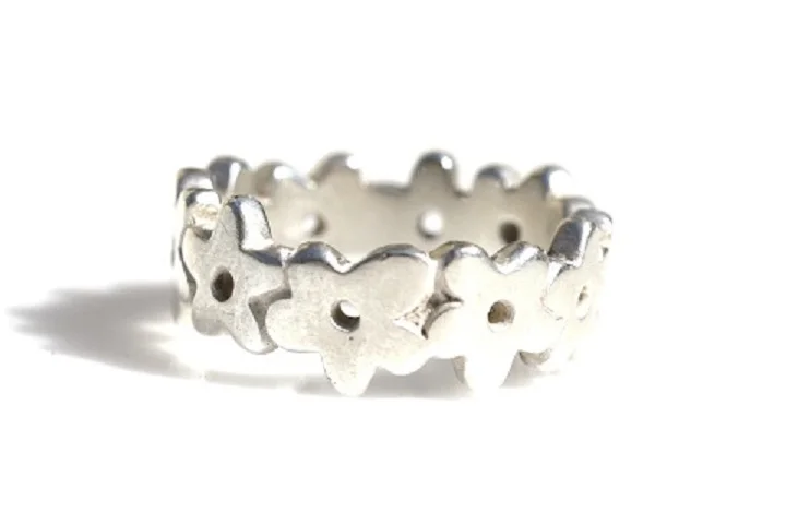 Flower chain ring