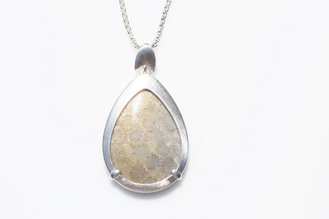 Smooth pendant - teardrop