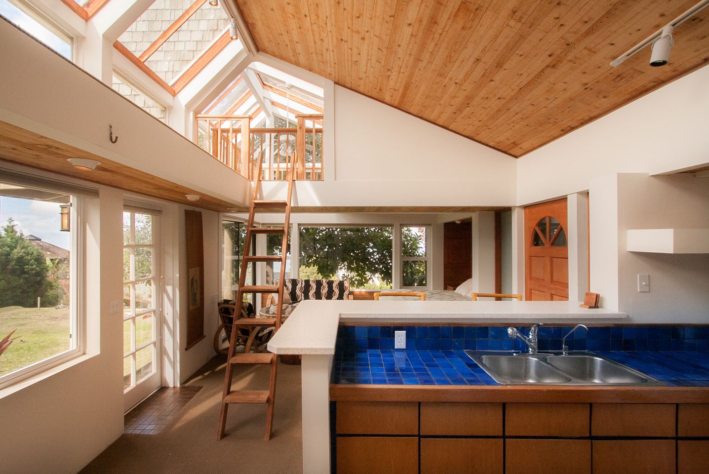 Ohana Kitchen and Loft.jpg