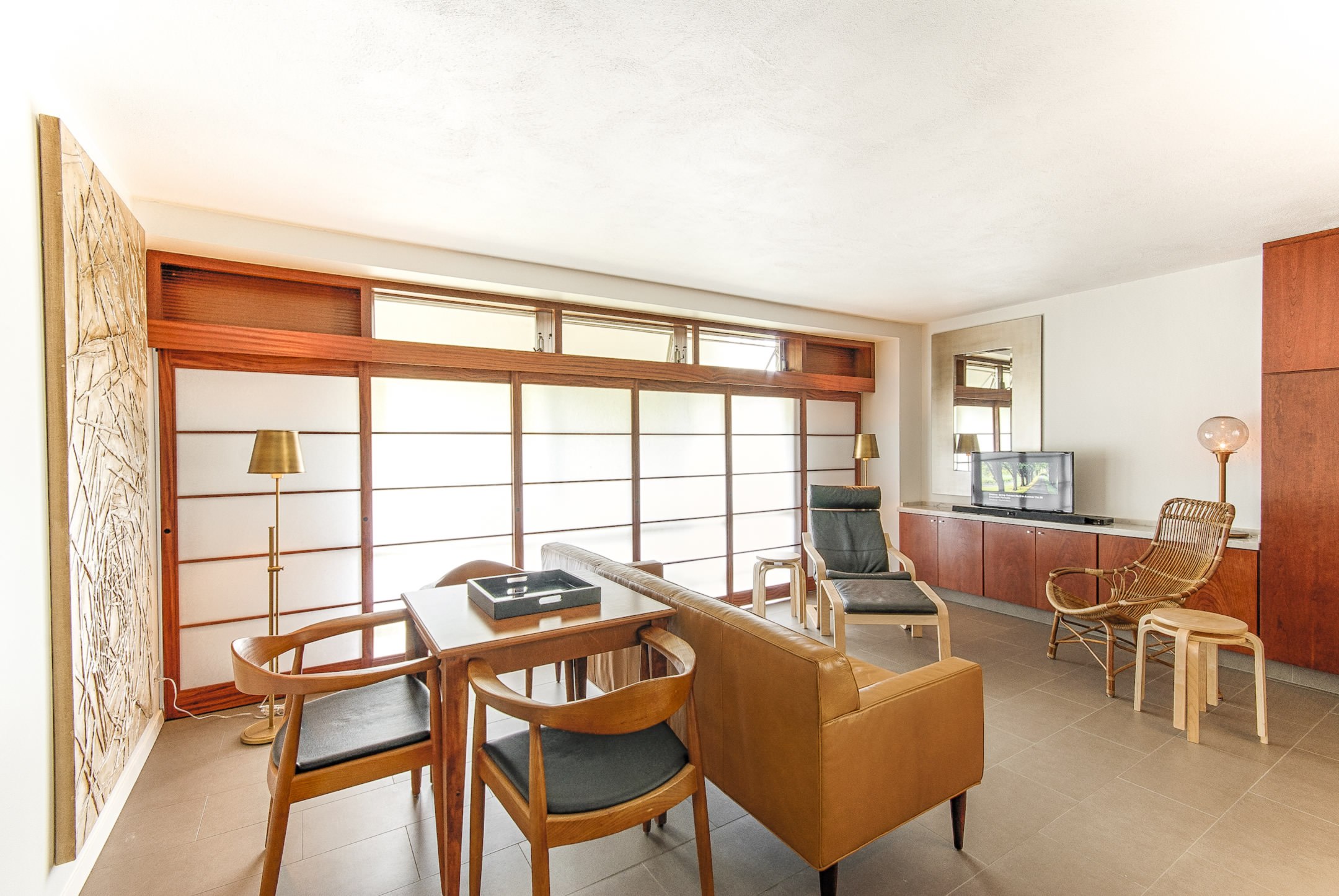 2honolulu-city-apartment-marshall-design-studio.jpg