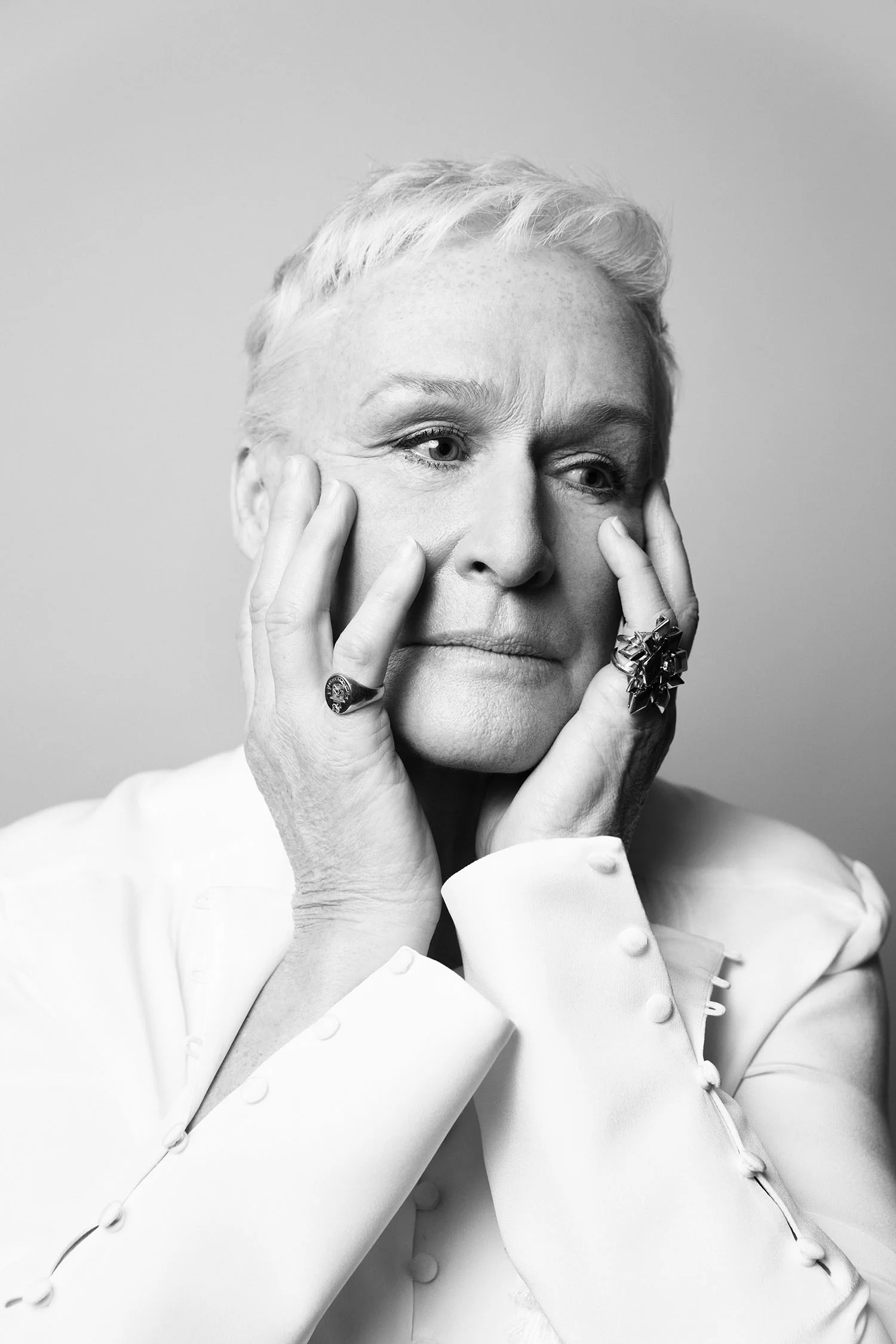 170126_VARIETY_GlennClose_02B_033_R.jpg