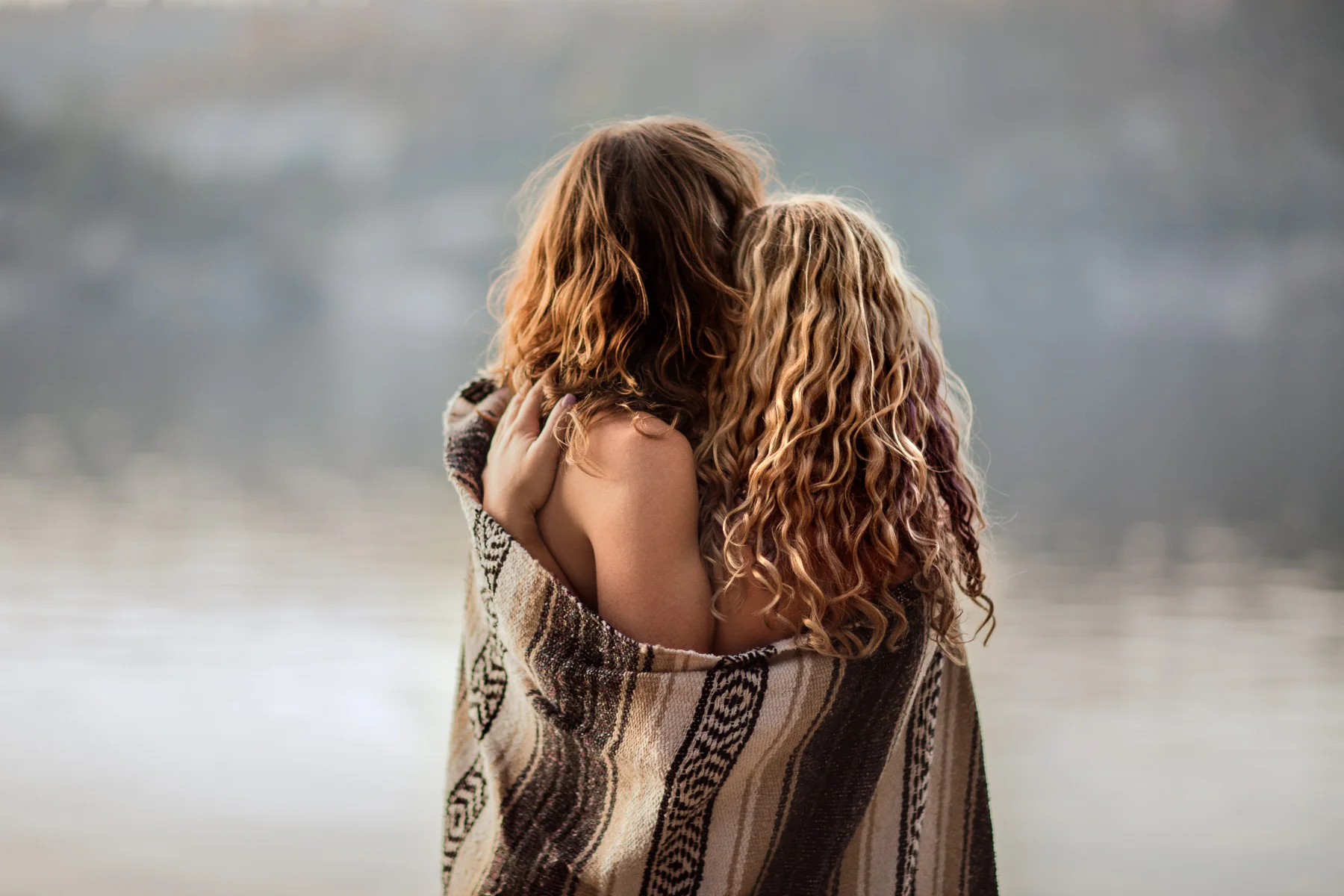 18_0727_KatelynMyerDomoniquePacito_019_Edit_Crop_Squarespace.jpg