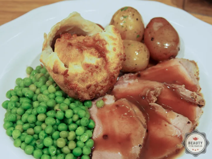BeautyandtheFeast Yorkshire Puddings-4.jpg