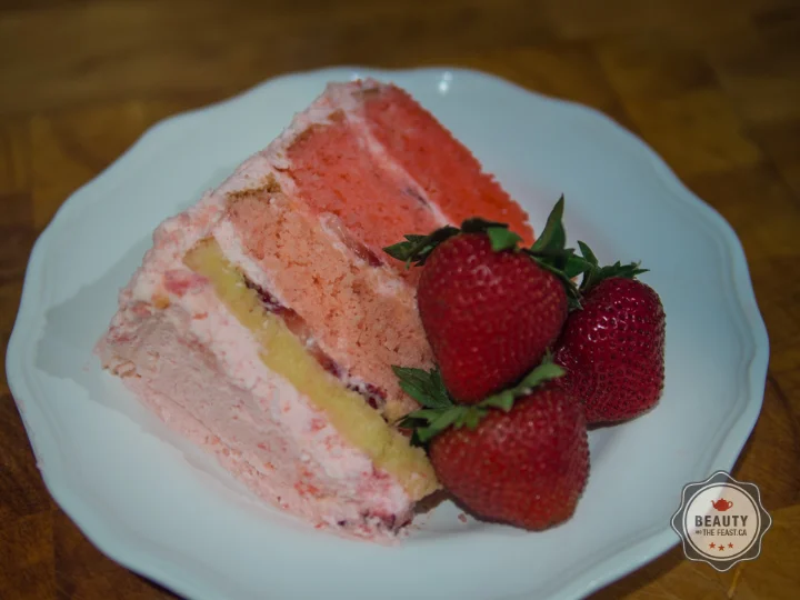 Strawberry Cake-3.jpg