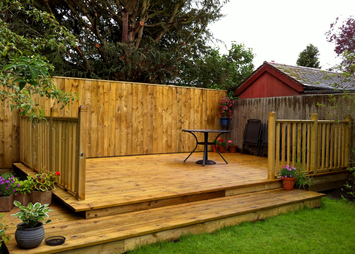 Fencing West Design and Build of Hedon © All Rights Reserved05.jpg