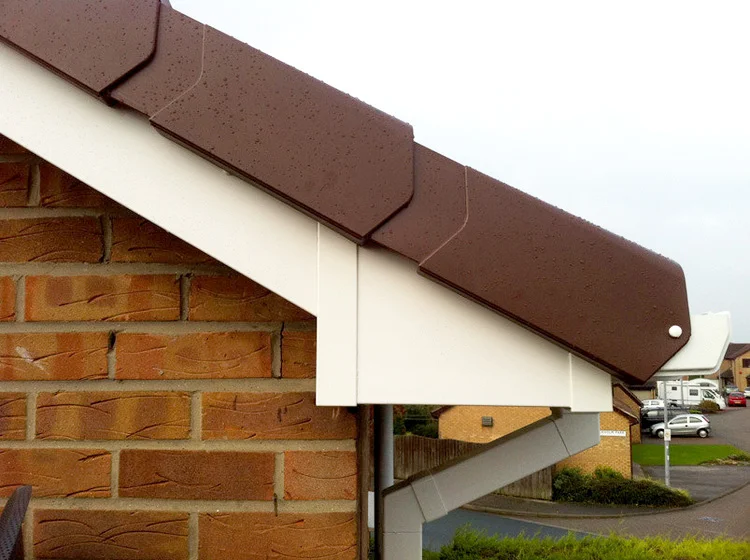 UPVC+fascias+and+guttering+by+West+Design+and+Build+of+Hedon,+East+Riding+02.jpg