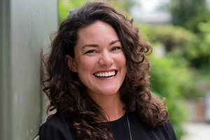 Anna Donnelly Junior Unit teacher (JU-D) B.A., New School University M.A., University of the Pacific