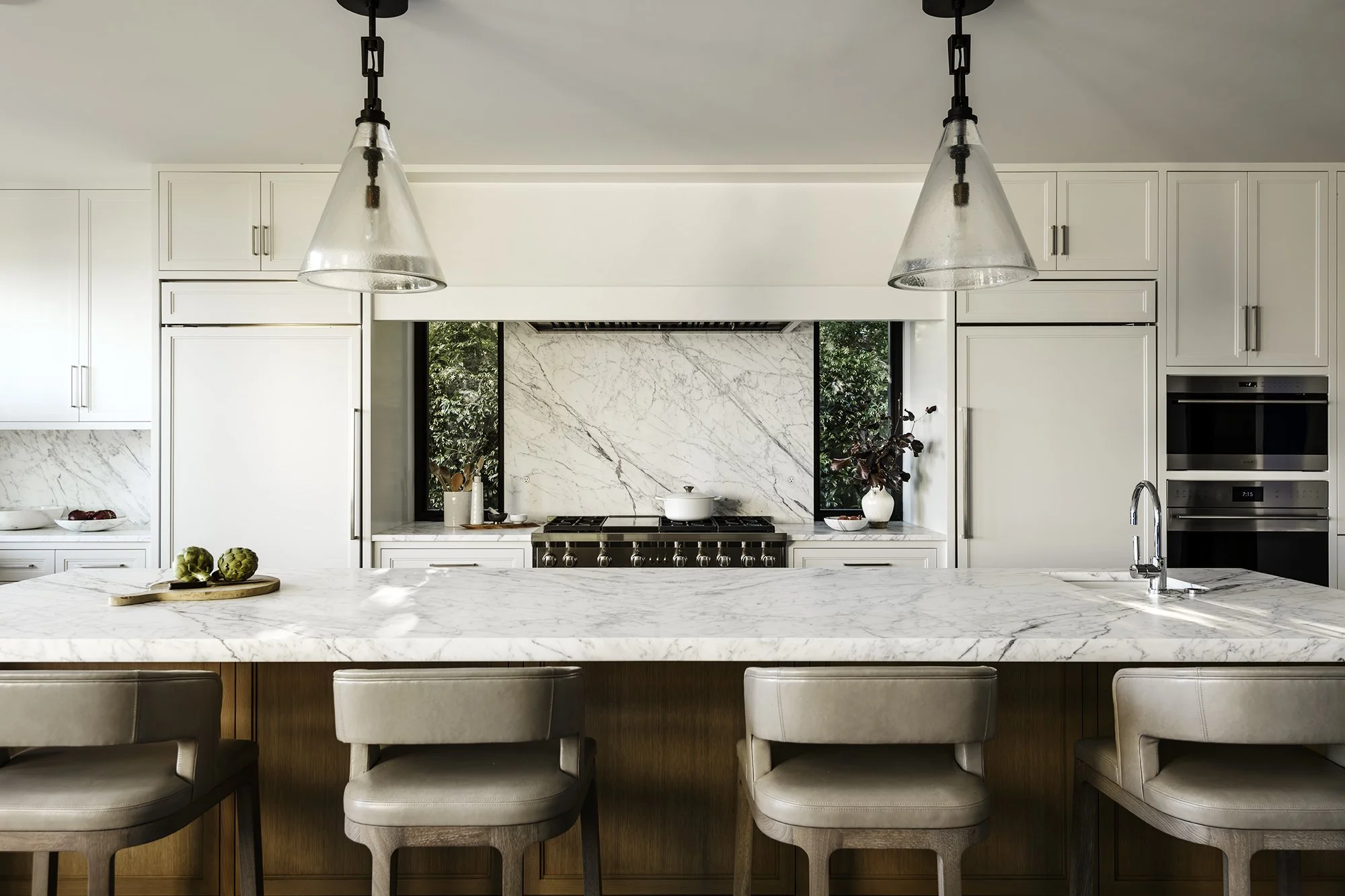  Designer:  https://www.christiegrove.com/   Photographer:  https://www.andrewgiammarco.com/  